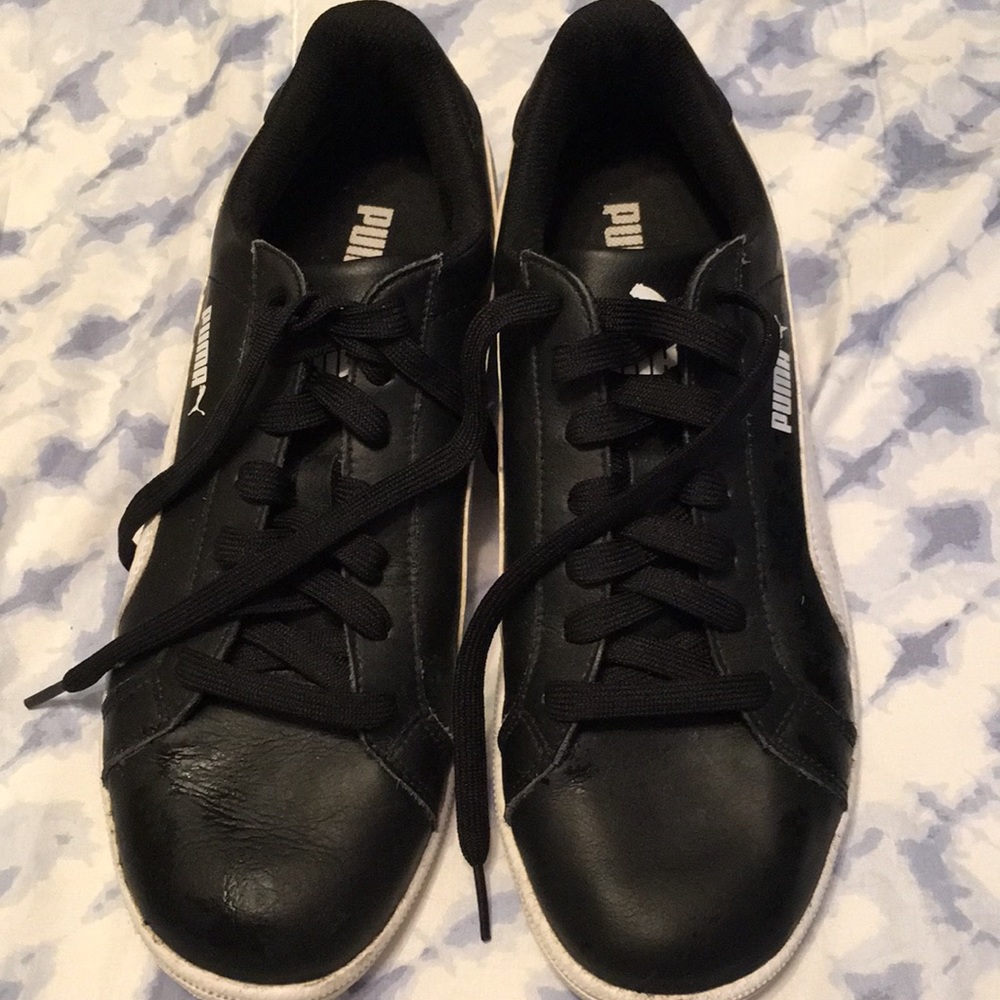 Puma tennis shoes